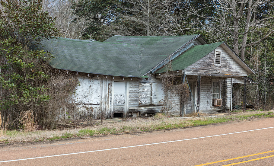 Sell an old abandoned house