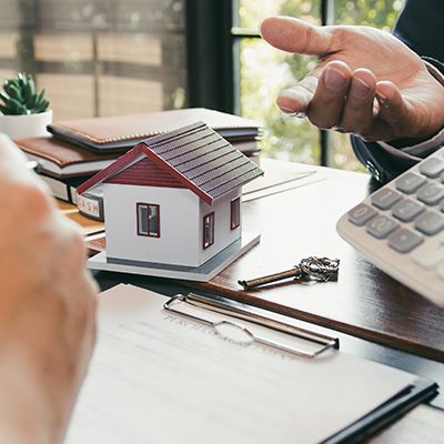 Can You Sell A House With A Mortgage in Florida?